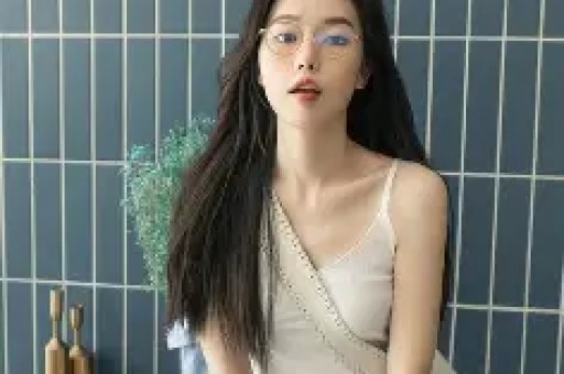 网红仙洋直播直言不怕任何人举报透露已交往女友将暂退网络